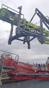 Bahçeşehir'de beton pompası ekipmanı yükleme - İstanbul, Öz Yavuzlar Vinç