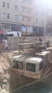 Sultangazi Habipler'de forekazik makinesi çıkarma - İstanbul, Öz Yavuzlar Vinç
