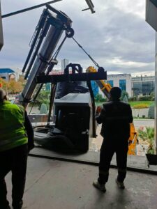 Avcılar'da granür makinesi ortak kaldırma operasyonu - İstanbul, Öz Yavuzlar Vinç