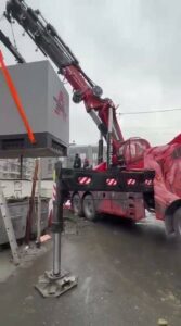 Kağıthane'de monoblok beton köşk indirme - İstanbul, Öz Yavuzlar Vinç